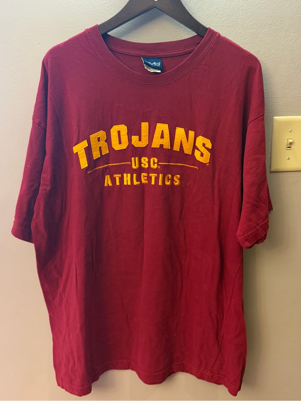 Vintage USC Trojans Embroidered short sleeve tshirt